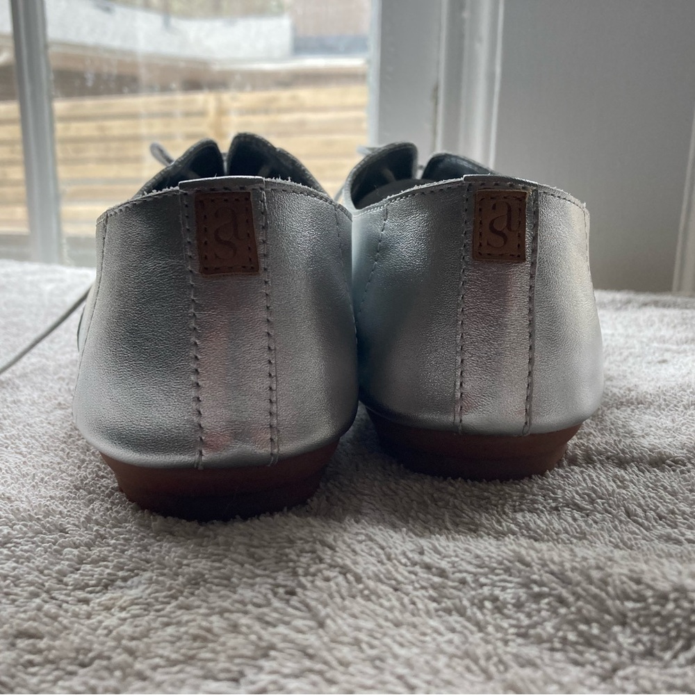 Anothersole Lucie Silver Flats, size 39 - Picture 3 of 6